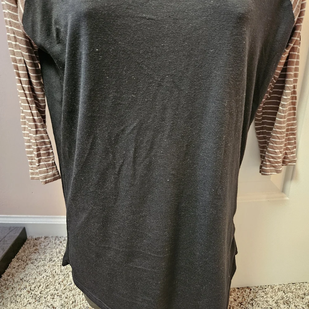 LuLaRoe Black and Brown Long Sleeve Tee - Picture 4 of 10